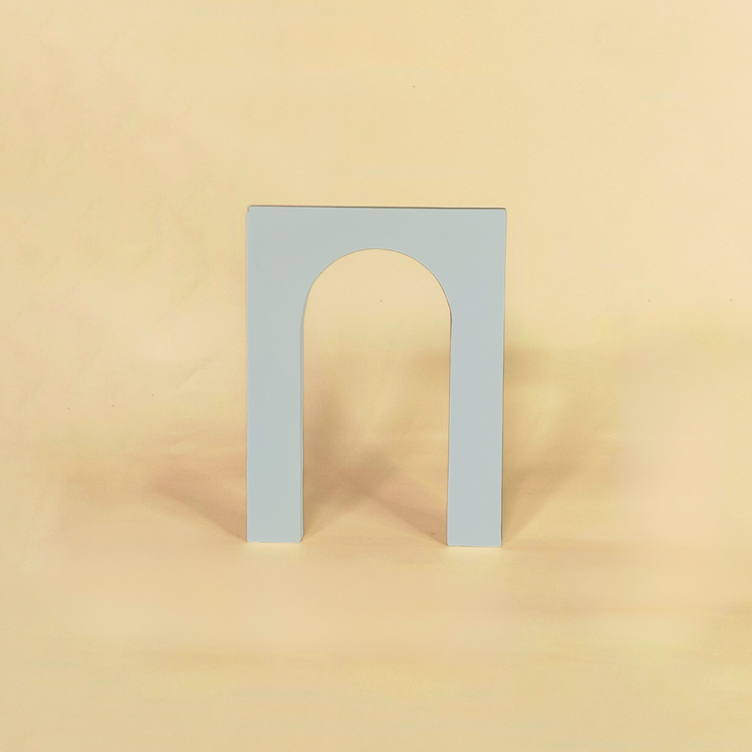 Single Curved Arch Wall