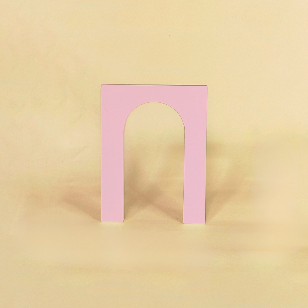 Single Curved Arch Wall